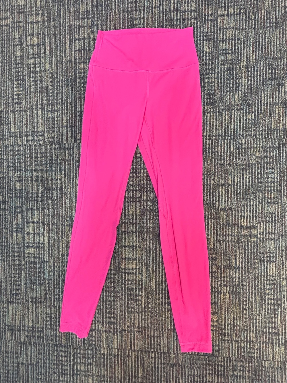 Lululemon Align High-Rise Pant 28"
Sonic Pink, Like New Condition - Picture 2 of 9